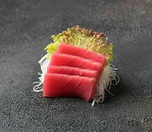 Сашими Тунец