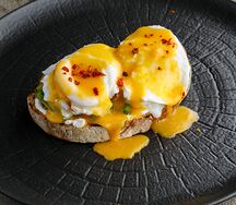 Бенедикт с форелью