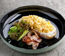 Скрэмбл с беконом