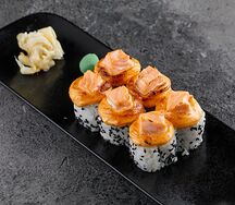 Ролл запеченный с лососем New