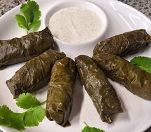 Долма Домашний вкус с кисломолочным соусом