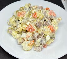 Салат Оливье с мясом