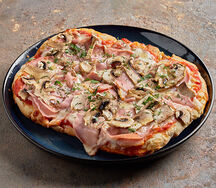 Пицца с ветчиной и грибами