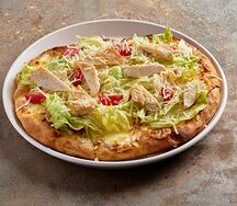 Пицца с цыпленком в соусе цезарь