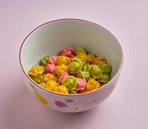 Цветные пельмешки со сметаной