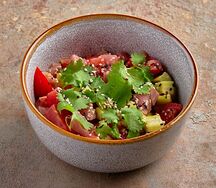 Салат тар тар с тунцом