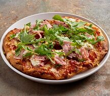 Пицца с мортаделлой