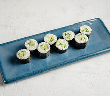 Ролл с огурцом