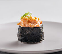 Гункан Лосось запеченный