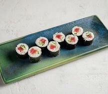 Ролл с тунцом и огурцом