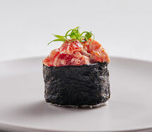 Гункан Тунец острый