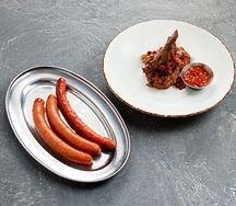 Егерские колбаски с тушеной капустой