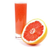 Свежевыжатый грейпфрутовый сок