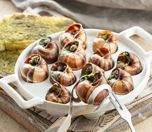 Винoградные улитки с зеленью и чесноком 12 шт