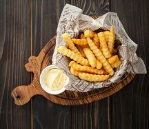 Картофель фри с трюфельным майонезом