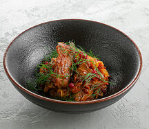 Тушеная капуста на копченых ребрышках