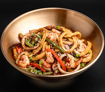 Удон острый терияки с креветками и кальмаром