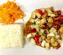 Рис с кисло-сладкой курицей