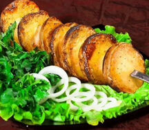 Приготовленный на костре картофель