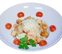 Цезарь с курицей