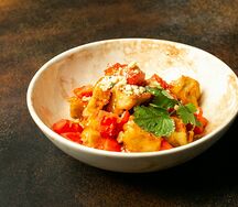 Баклажан фри со спелыми томатами