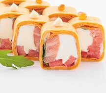 Тортилья-ролл лосось-руккола с сыром