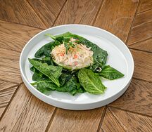 Салат с крабом и авокадо