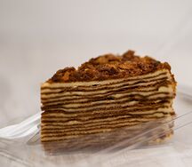 Медовик карамельный большой