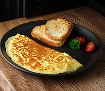Омлет с ветчиной и сыром