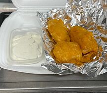 Сырные палочки с кисло-сладким соусом