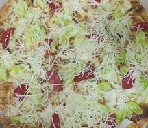 Пицца Цезарь с курицей