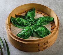 Пельмени с индейкой, шпинатом и сыром