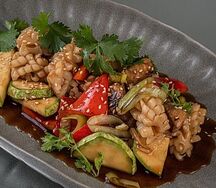 Кальмары в устричном соусе