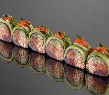 Ролл сашими из тунца и лосося