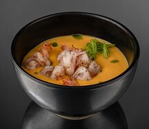 Тыквенный крем-суп с креветками