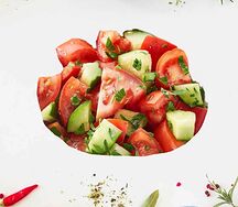 Салат из свежих помидоров и огурцов