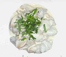 Куриная печень, запечённая с яблоком