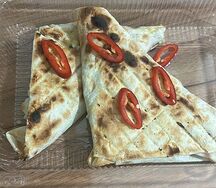 Конвертики с ветчиной и сыром на гриле