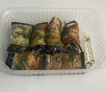 Рулетики баклажановые с орешками и творожным сыром  