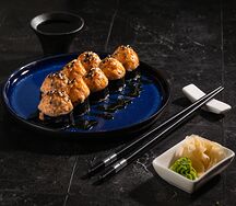 Ролл Запеченный лосось