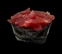 Гункан с тунцом