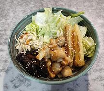 Птитим-боул по-тайски