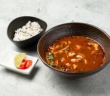 Том ям с морепродуктами