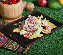 Мексиканский салат с ананасами