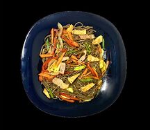 Соба с курицей и беконом