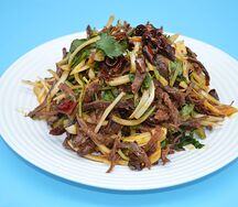 №435 Салат с острой говядиной