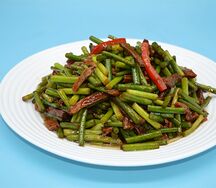 №437 Салат с говядиной и стрелками чеснока