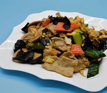 №460 Свинина с древесными грибами и яйцом