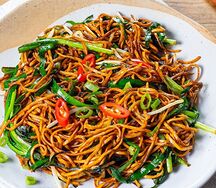 Wok Японский острый удон и огненный поросенок