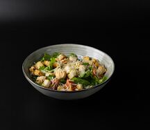 Салат Цезарь с куриным филе